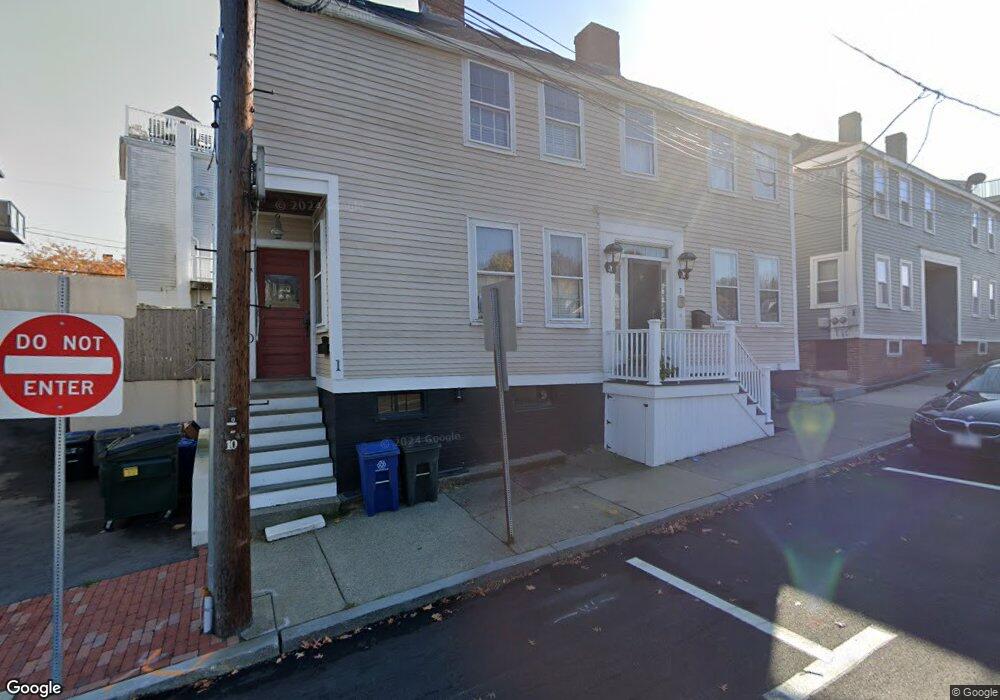 1 Summer St unit B, Newburyport, MA 01950 - photo 1