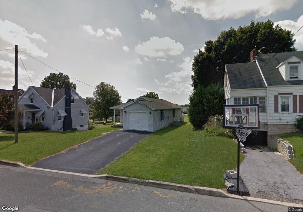 312 Grandview Ave, Waynesboro, PA 17268 - photo 1