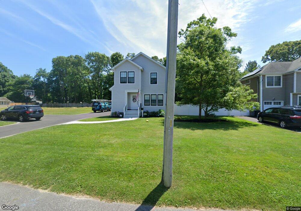 36 Locust St, Bayport, NY 11705 - photo 1