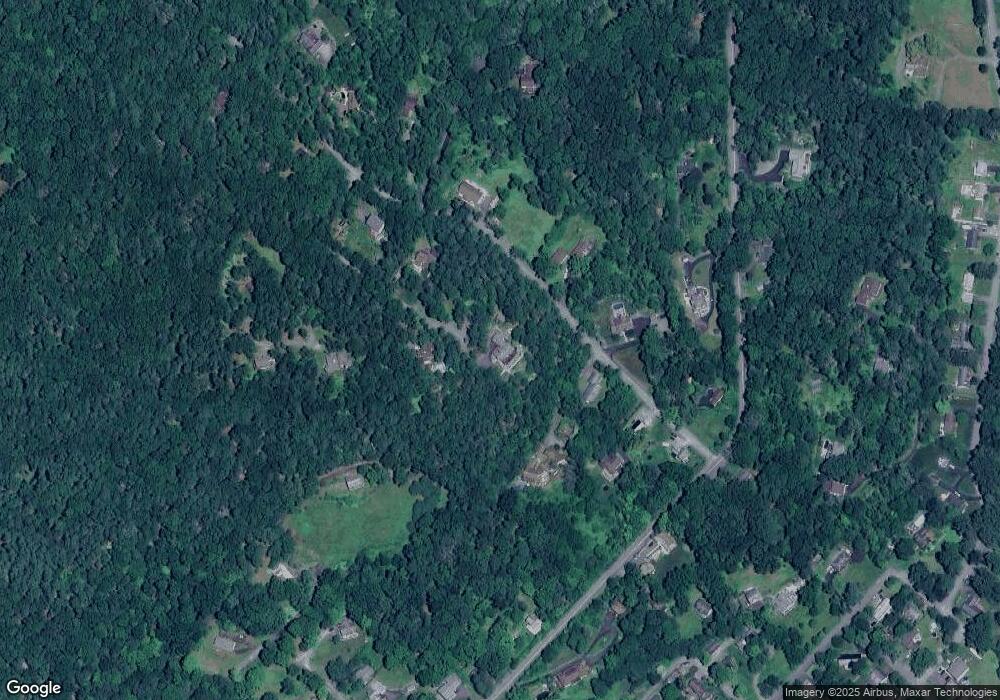 122 Tower Dr, Milford, PA 18337 - photo 1