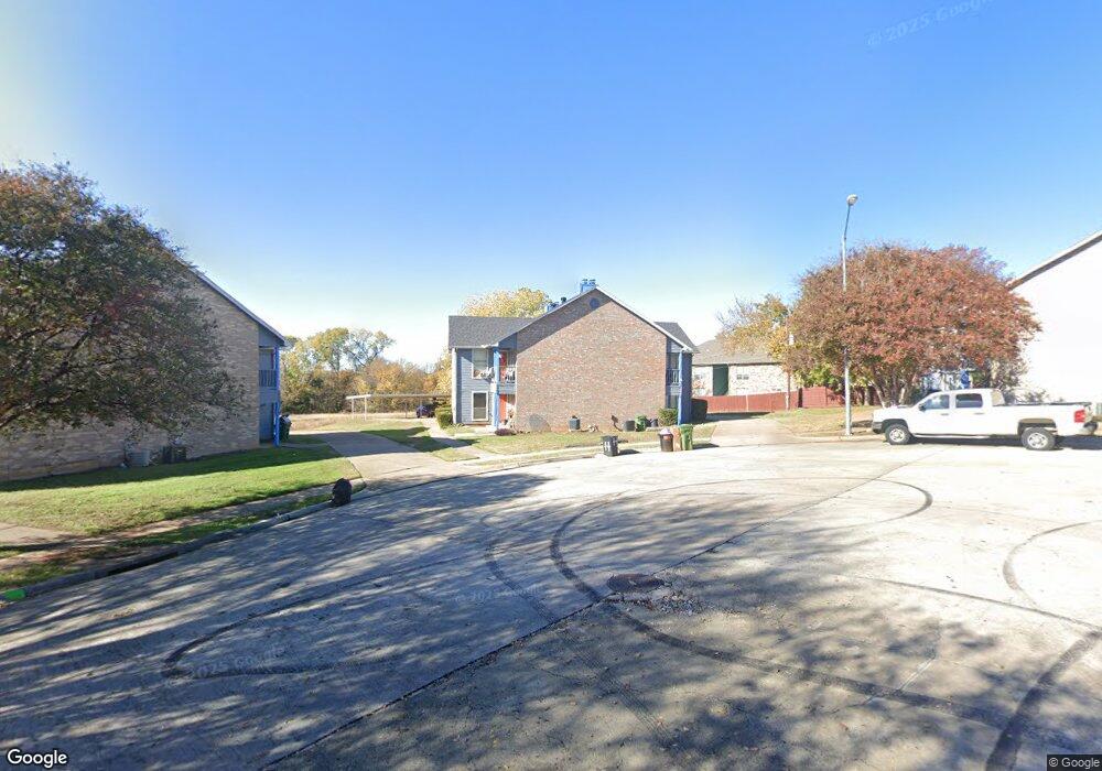 808 Treadwell Ct unit 810A, Hurst, TX 76053 - photo 1