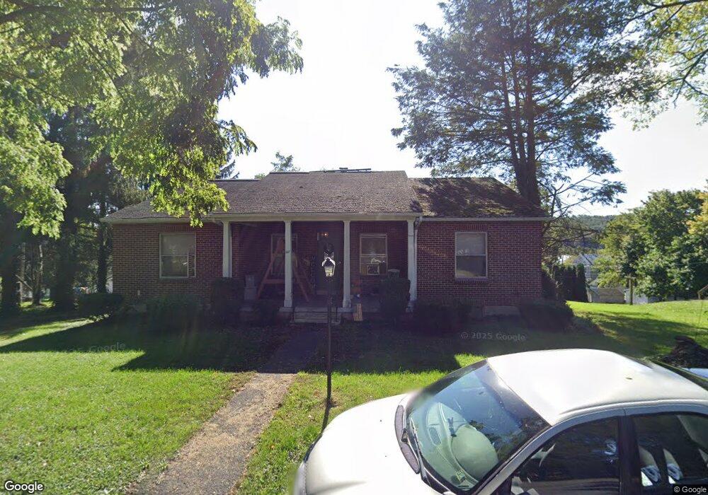 207 W High St, New Bloomfield, PA 17068 - photo 1