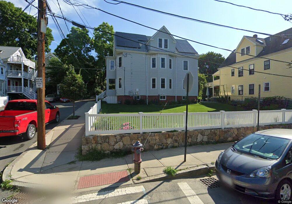 114 Yorktown St unit B, Somerville, MA 02144 - photo 1