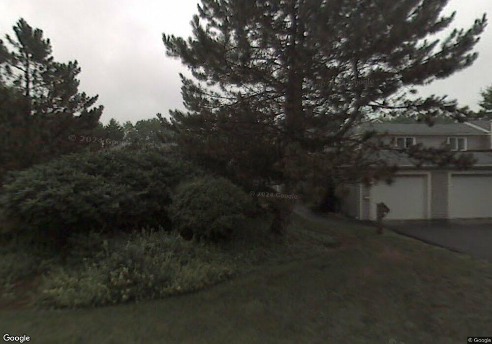 72 Walden Pond Dr, Nashua, NH 03064 - photo 1