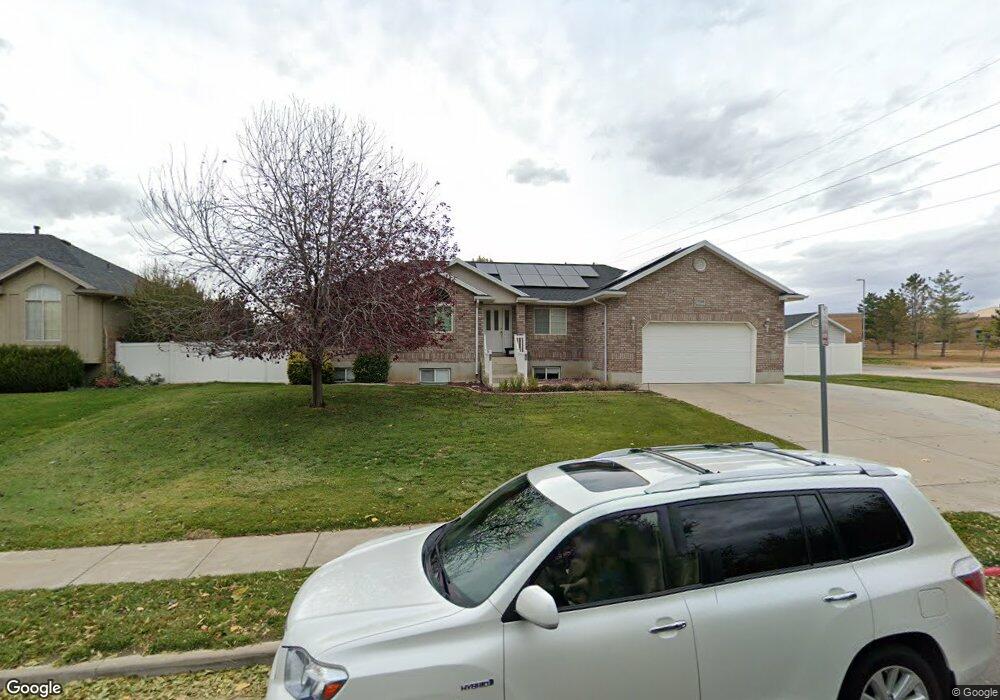 1366 Weaver Ln, Layton, UT 84041 - photo 1