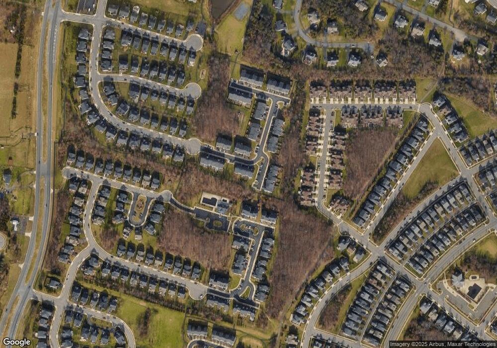 25201 Beach Place, Chantilly, VA 20152 - photo 1