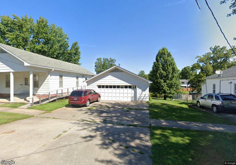 1409 Myra St, Moberly, MO 65270 - photo 1