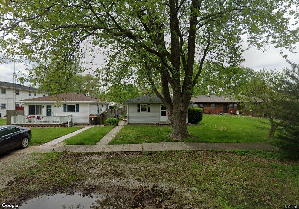 617 Denver St, Lincoln, IL 62656 - photo 1
