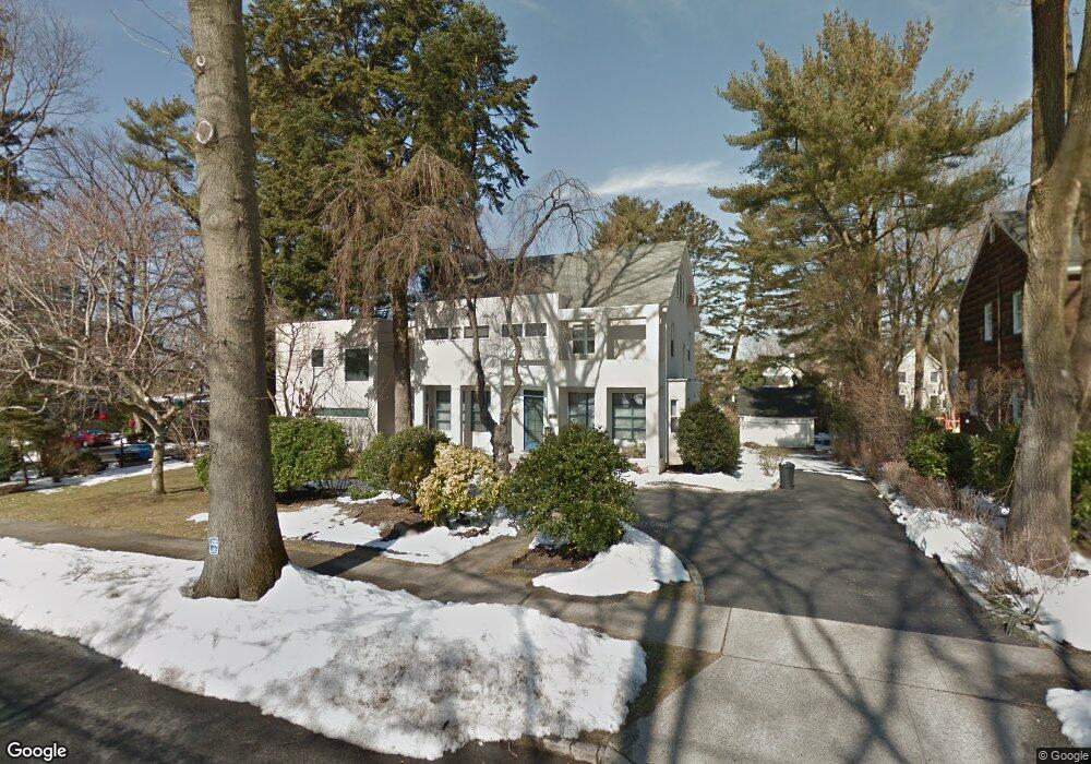 112 Huntington Rd, Port Washington, NY 11050 - photo 1