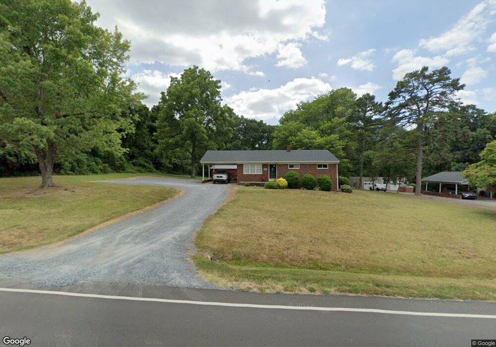 671 W Balfour Ave, Asheboro, NC 27203 - photo 1