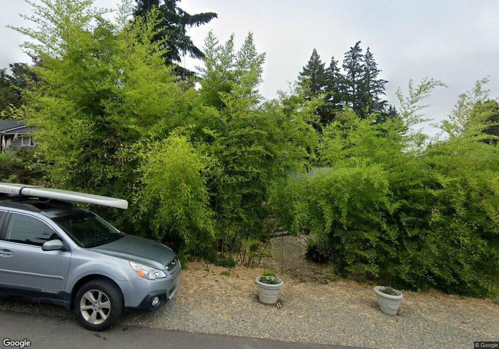 8844 SE 39th St, Mercer Island, WA 98040 - photo 1