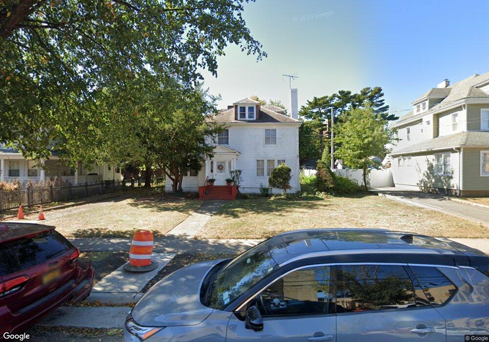 37 Hilton Ave, Hempstead, NY 11550 - photo 1