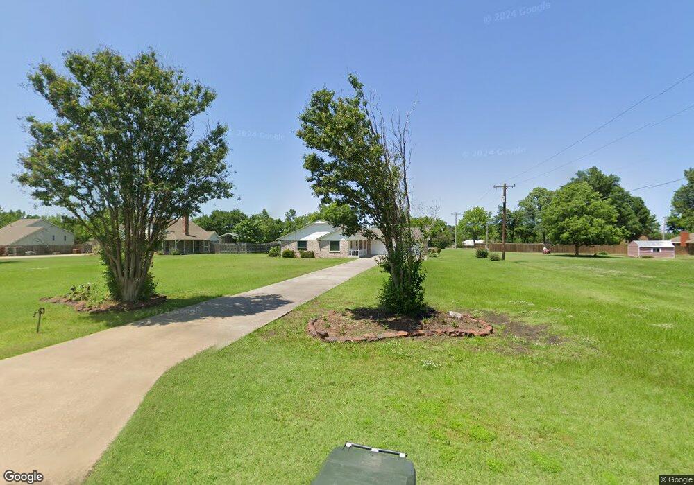 910 E 11th St, Cushing, OK 74023 - photo 1