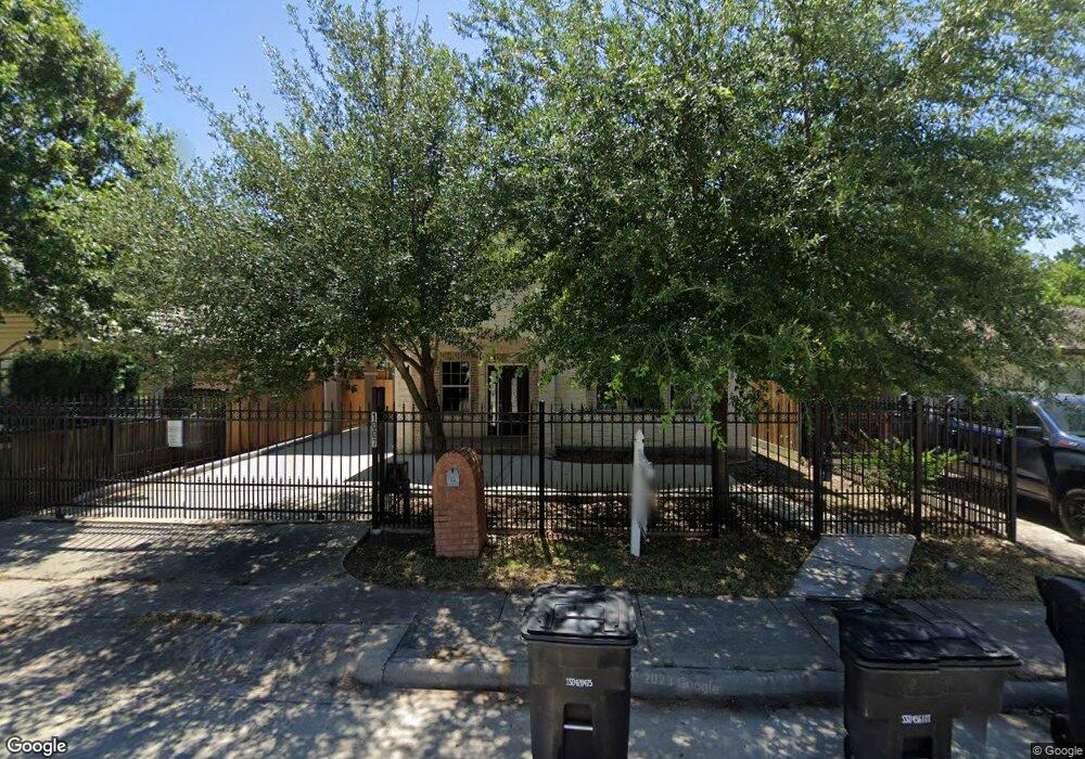 1007 Tabor St unit B, Houston, TX 77009 - photo 1