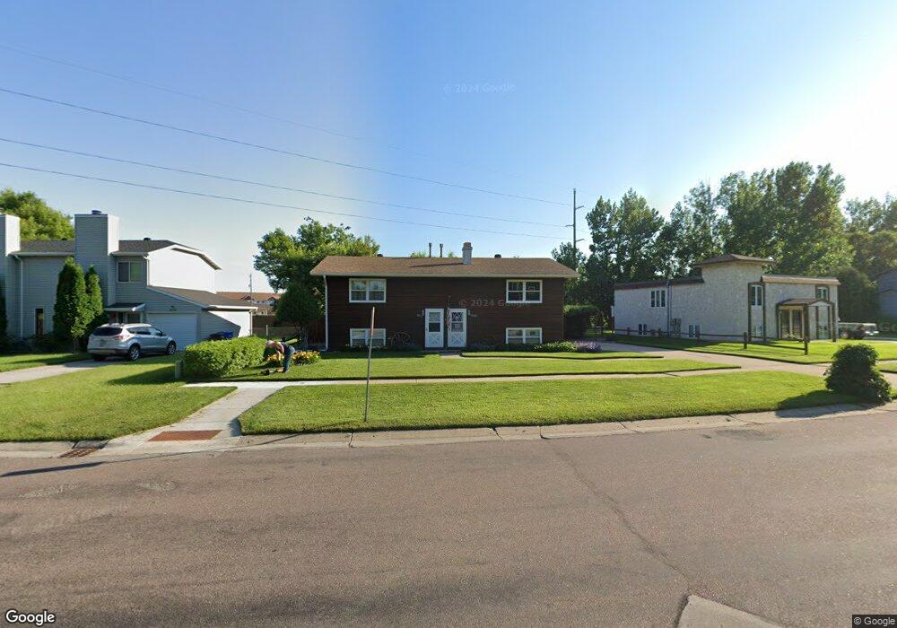 1804 20th Ave S, Fargo, ND 58103 - photo 1