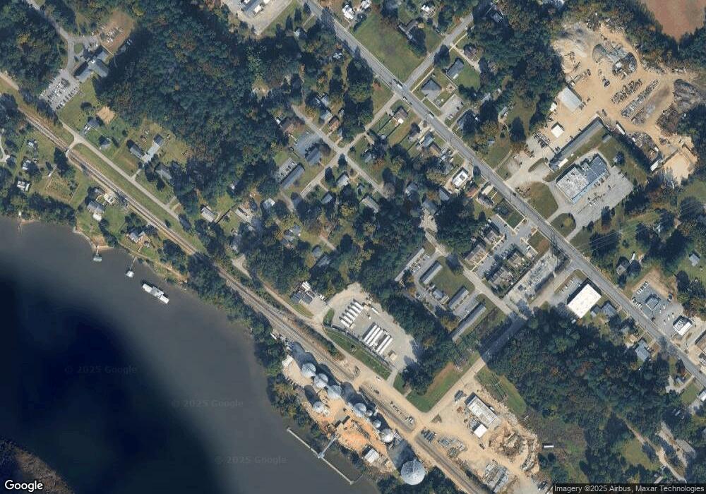 3300 Romancoke Ave, West Point, VA 23181 - photo 1