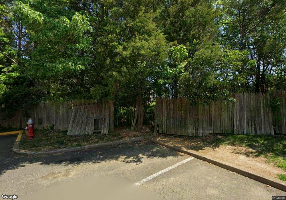 2970 Southgate Dr, Alexandria, VA 22306 - photo 1