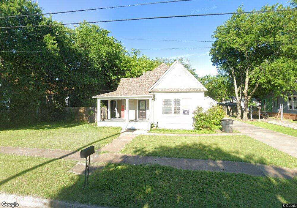 509 N Buffalo Ave, Cleburne, TX 76033 - photo 1