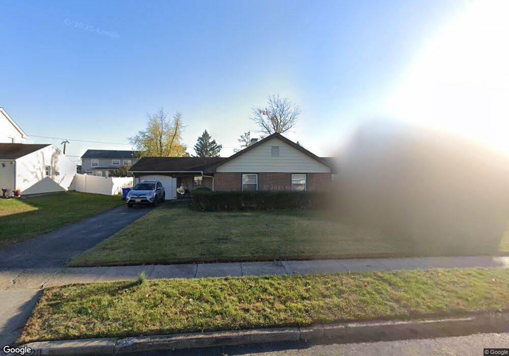 28 Barker Ln, Willingboro, NJ 08046 - photo 1