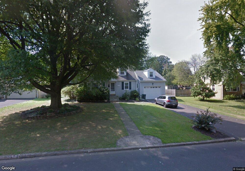 1056 Cherry Ln, Southampton, PA 18966 - photo 1