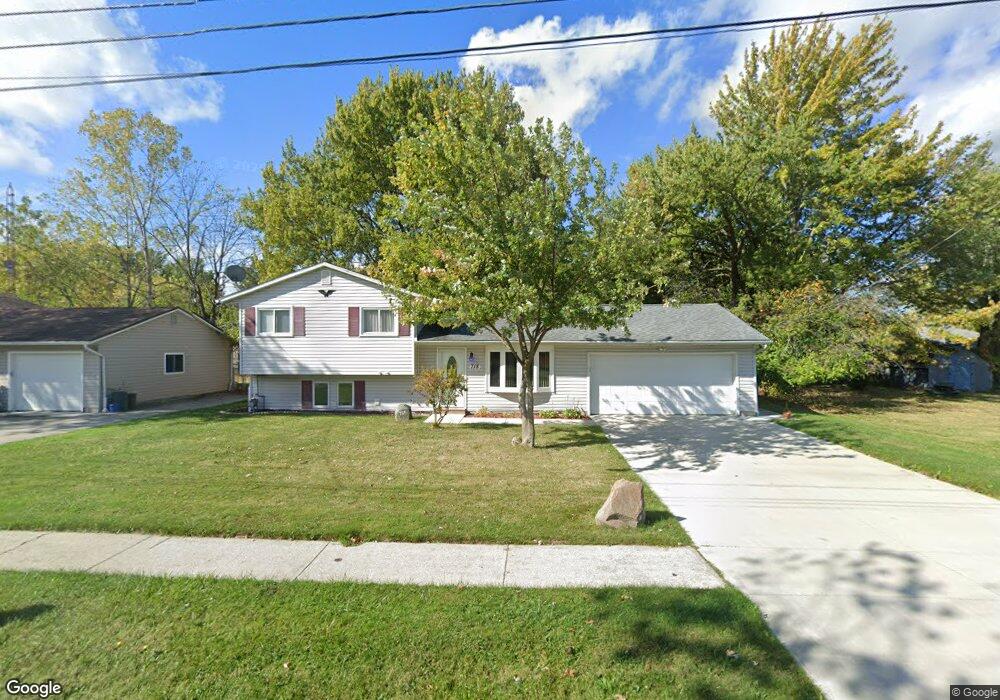 718 Grantwood Ave, Sheffield Lake, OH 44054 - photo 1