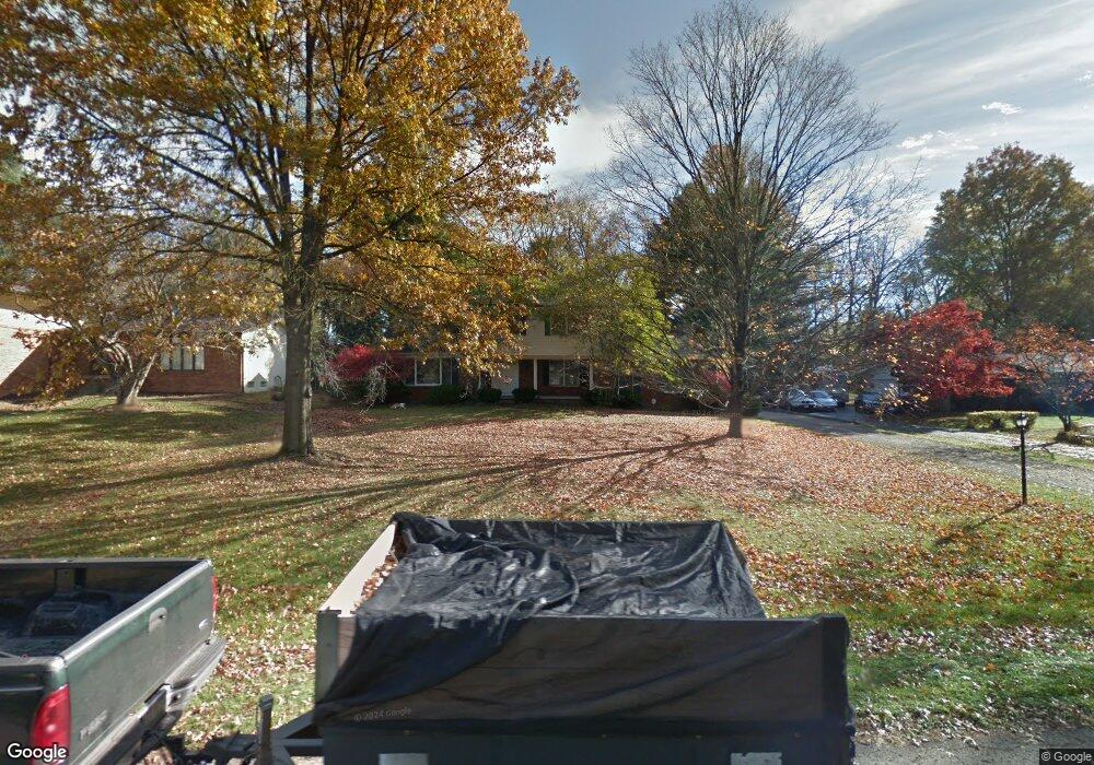 622 Indian Mound Rd, Columbus, OH 43213 - photo 1