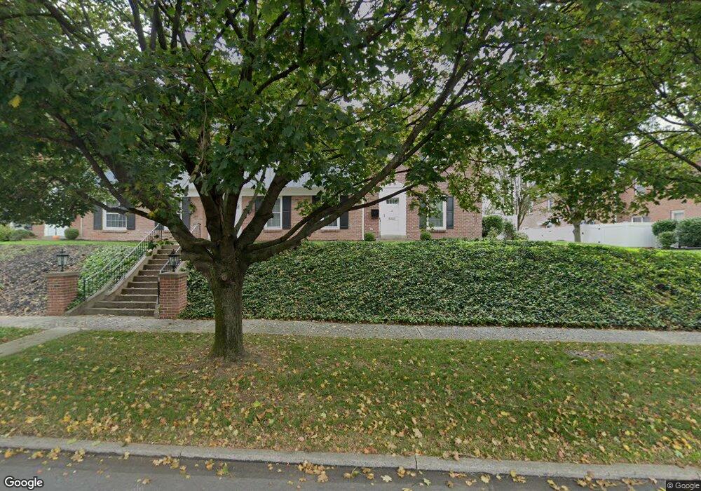 456 W Chocolate Ave, Hershey, PA 17033 - photo 1