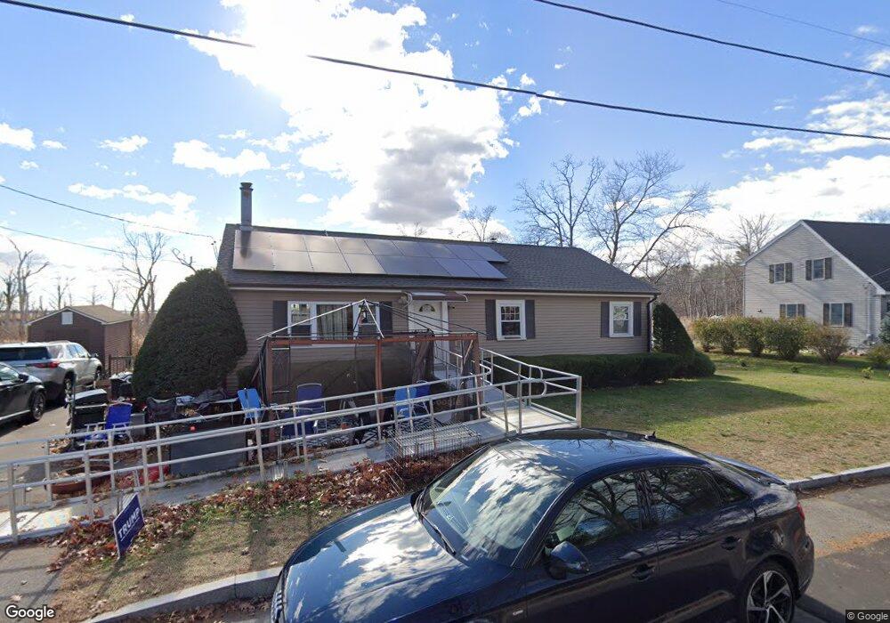 10 Washington St unit 2, Salisbury, MA 01952 - photo 1