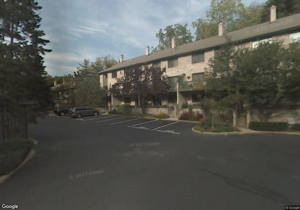 576 Foxwood Ln unit 576, Paoli, PA 19301 - photo 1