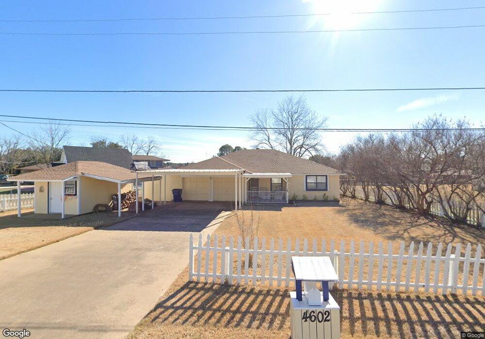 4602 E Holiday Estates Ct, Granbury, TX 76049 - photo 1