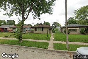 5760 N 93rd St, Milwaukee, WI 53225