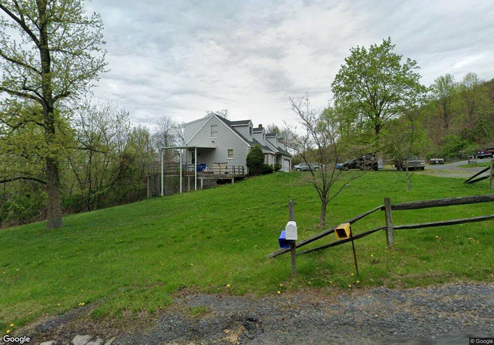 2011 Mcknights Gap Rd, Reading, PA 19604 - photo 1