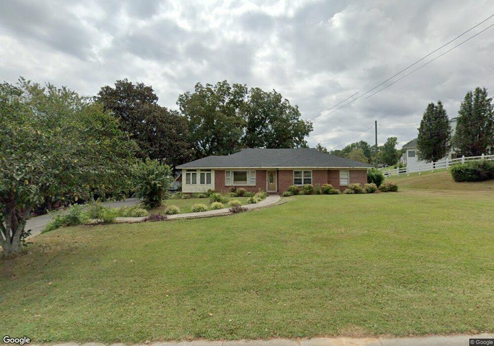 811 E Line St, Calhoun, GA 30701 - photo 1