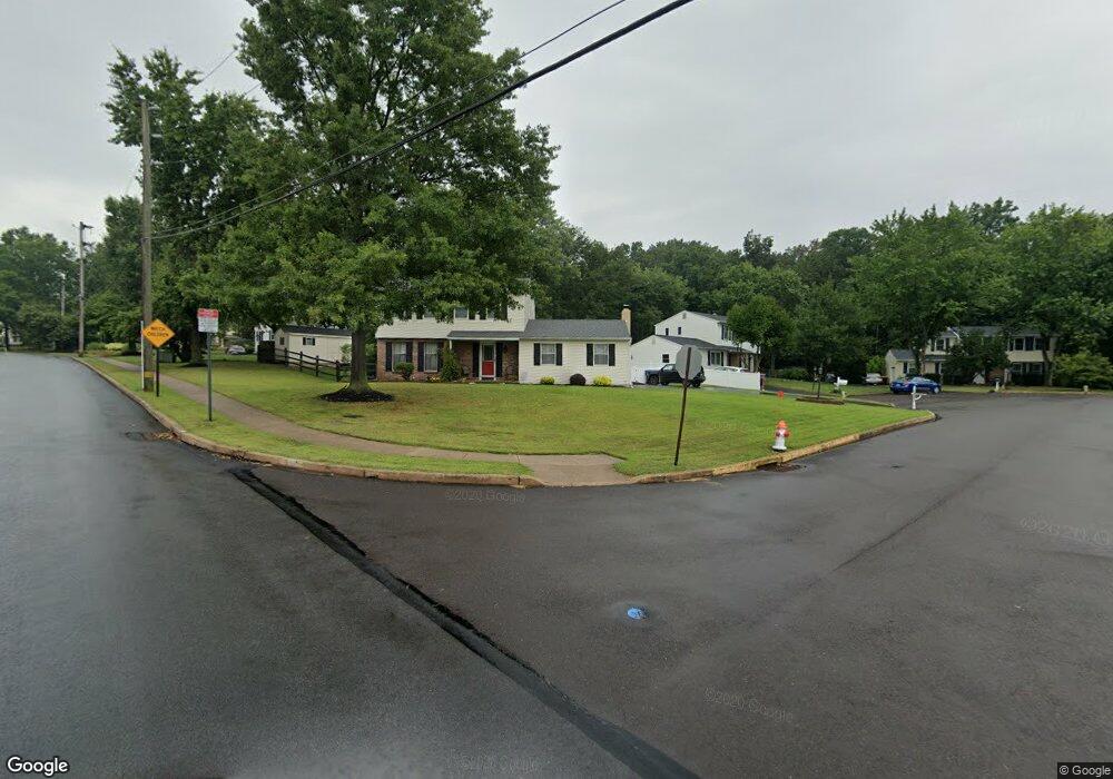 1800 Dutchmans Cir, Harleysville, PA 19438 - photo 1