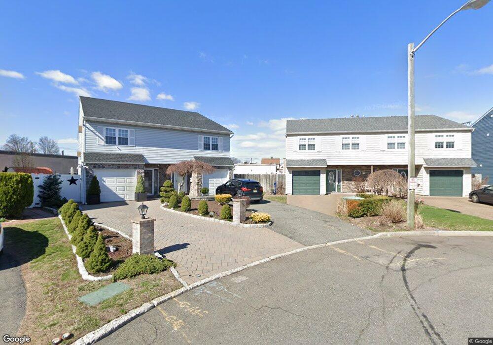 58 Reilly Ct, Hackensack, NJ 07601 - photo 1