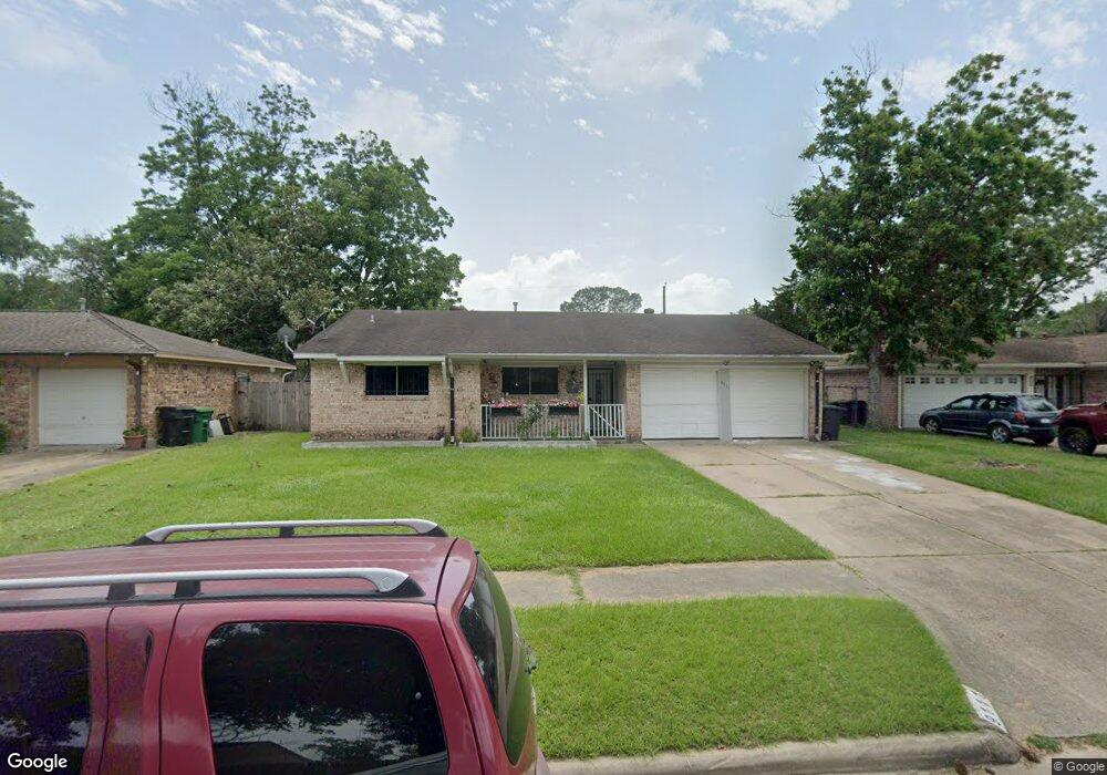 9111 Glen Shadow Dr, Houston, TX 77088 - photo 1