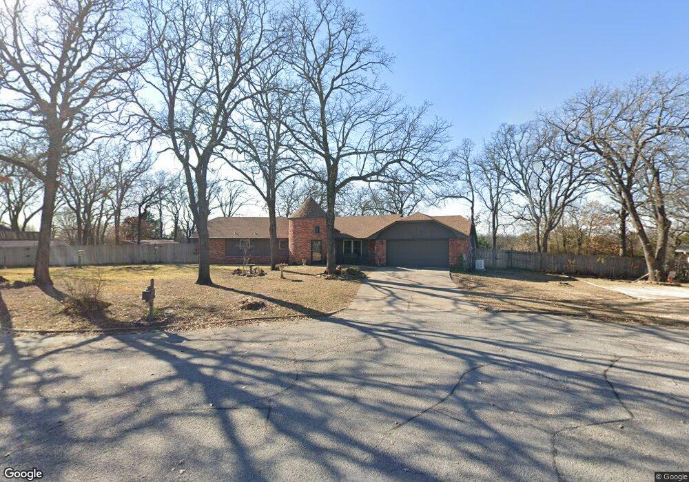 2100 Oakglen Dr, Ardmore, OK 73401 - photo 1