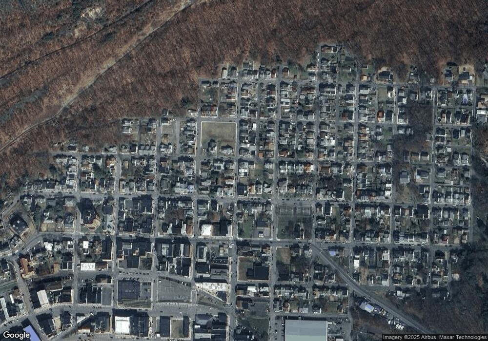 921 N Shamokin St, Shamokin, PA 17872 - photo 1