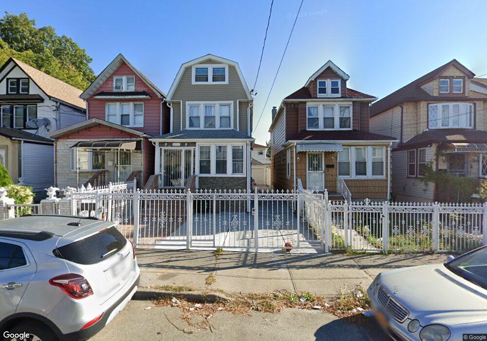 11605 155th St, Jamaica, NY 11434 - photo 1