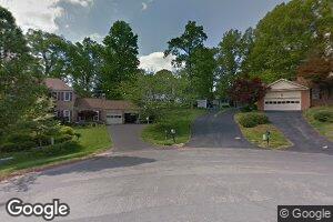 6804 Tammy Ct, Bethesda, MD 20817