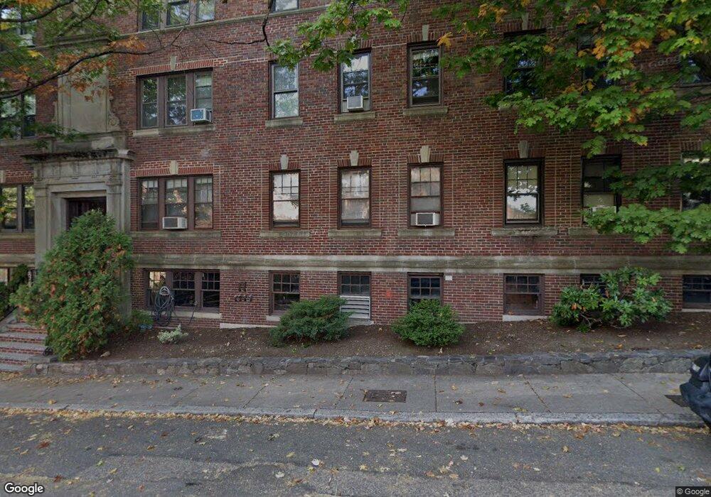 6 Lanark Rd unit Five, Brookline, MA 02445 - photo 1