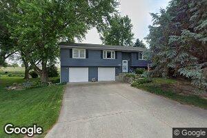 820 SW 2nd St, Stuart, IA 50250