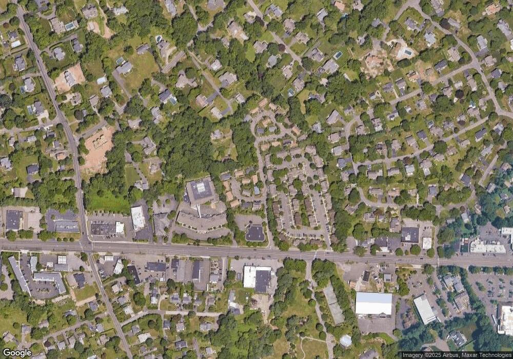 9 Oakview Cir unit 9, Westport, CT 06880 - photo 1