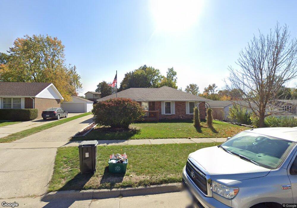 1421 N 8th Ave E, Newton, IA 50208 - photo 1