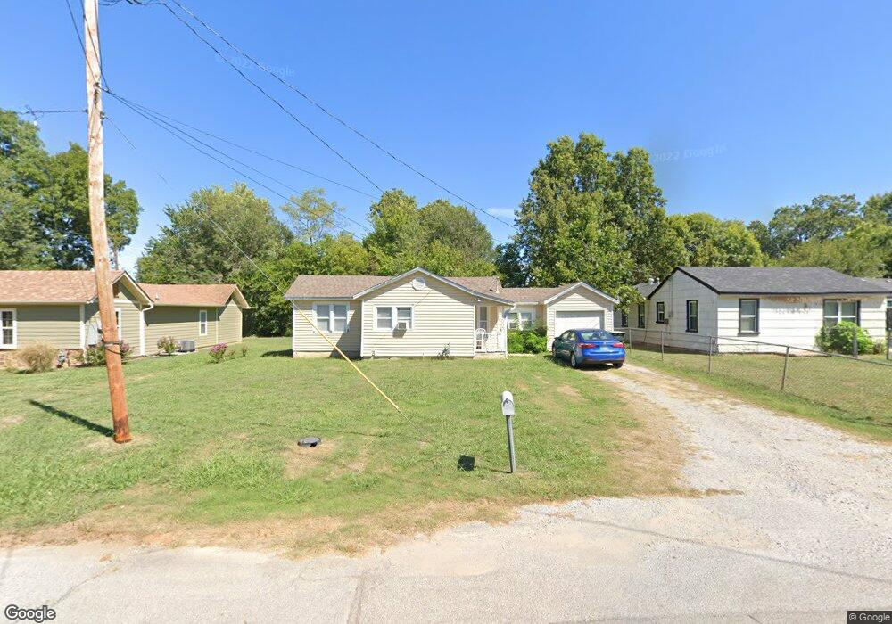 112 W 9th St, Claremore, OK 74017 - photo 1