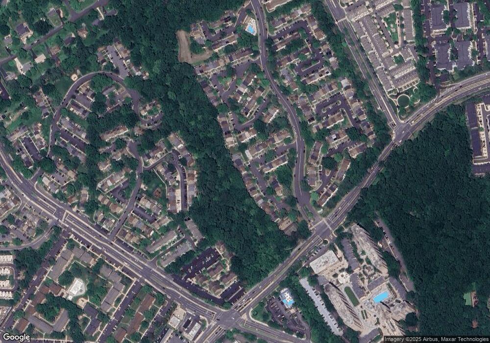 3058 Southern Elm Ct, Fairfax, VA 22031 - photo 1