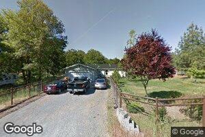 101 Creekside Dr, Merlin, OR 97532