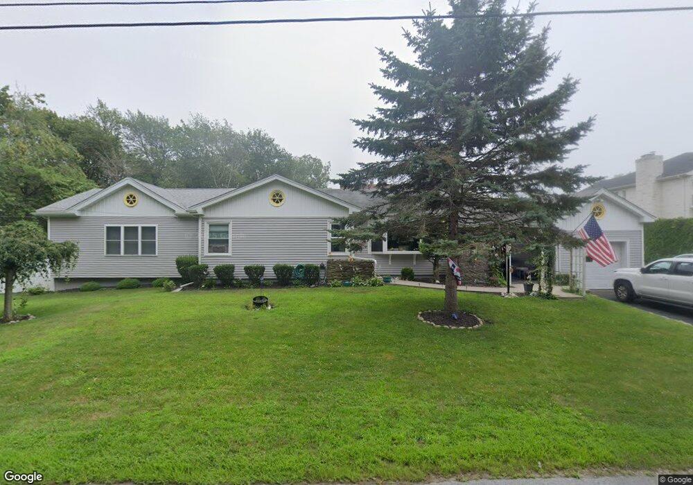 90 Merrimac St, South Dartmouth, MA 02748 - photo 1