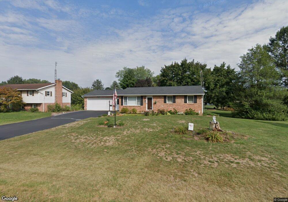 12216 Randy Dr, Greencastle, PA 17225 - photo 1