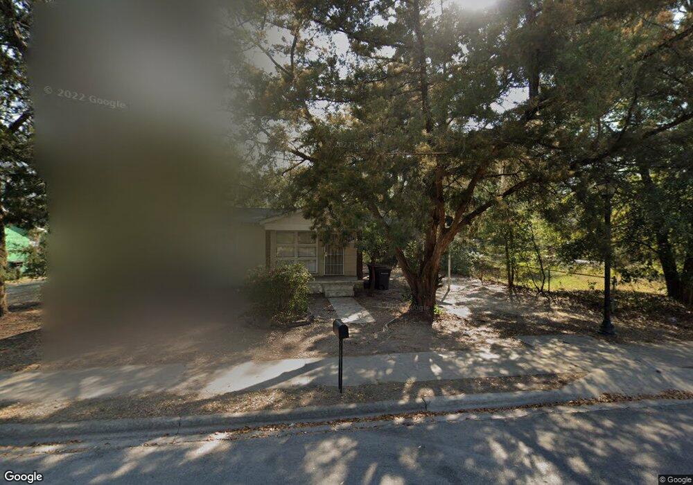 607 W 57th St, Savannah, GA 31405 - photo 1